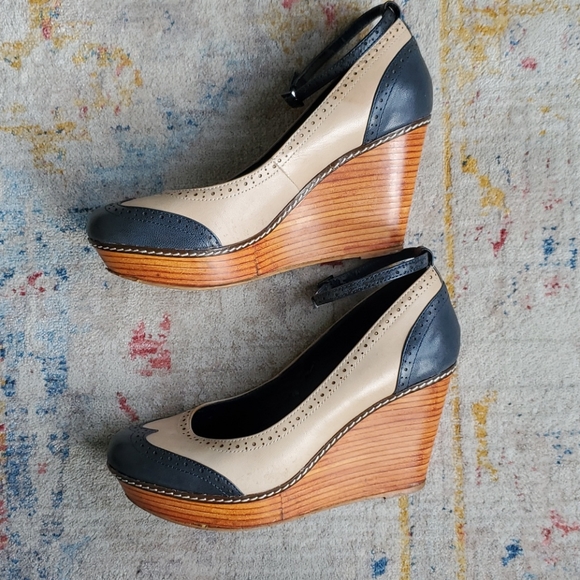 Platform Wedge Navy Blue Beige Spectator Heels - so cute - Picture 4 of 7